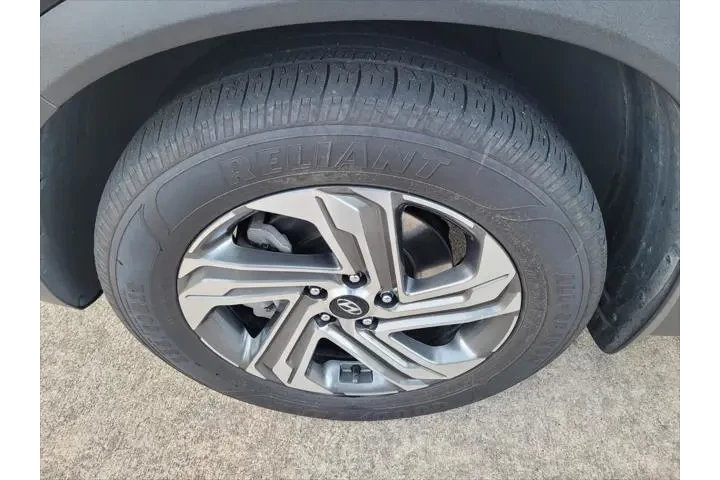 $15993 : Hyundai SANTA FE 2021 SEL 4d image 5