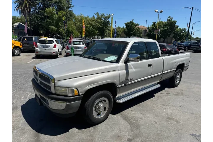 $8995 : 1996 Ram 2500 Laramie SLT image 3