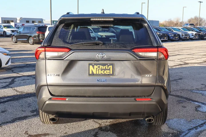 $24988 : 2024 RAV4 XLE FWD image 5