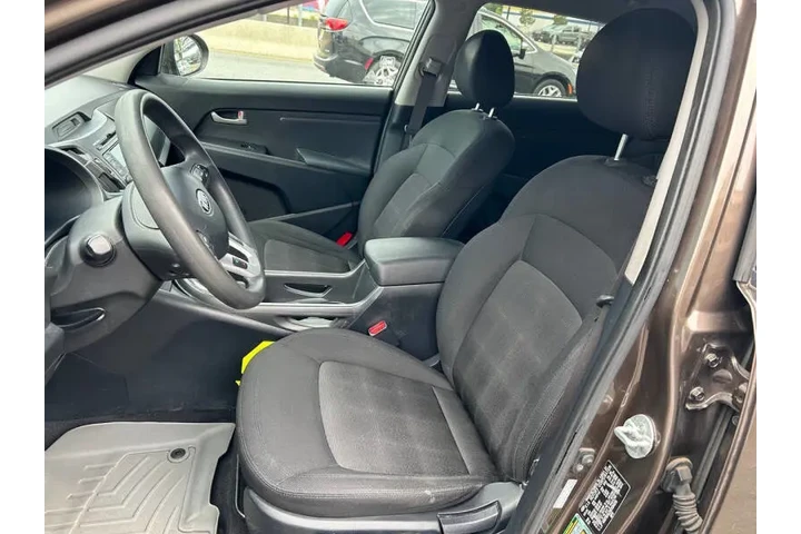 $6995 : 2011 Sportage LX image 10