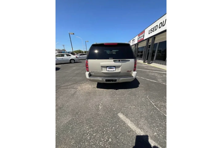 2008 GMC Yukon XL Denali image 6
