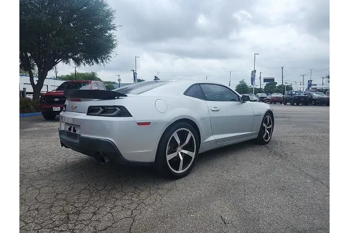 $15995 : Chevrolet Camaro 2015 LS 2dr image 3