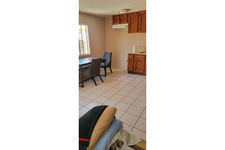 $1850 : BELL RENTO CASA INDEPENDIENTE image 5