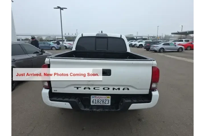 $26500 : Toyota Tacoma 2021 4x2 SR5 4 image 5