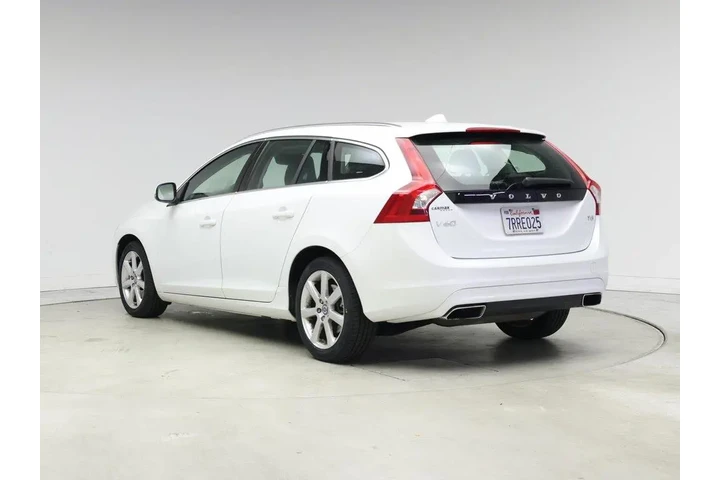 $18998 : Volvo V60 2016 T5 Drive-E Pr image 2