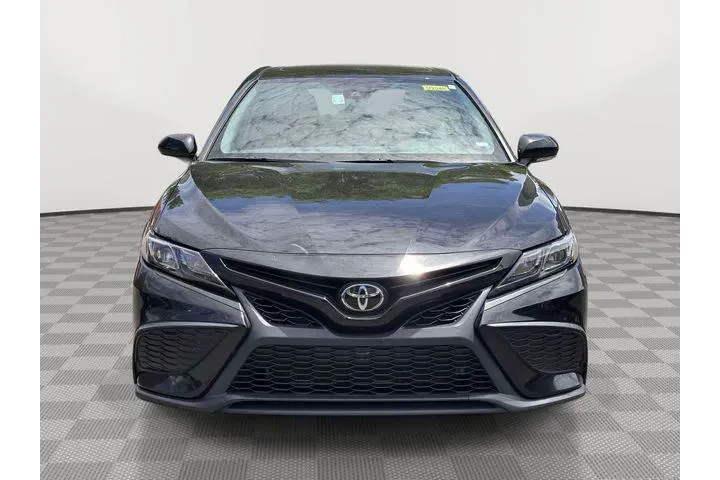 $24395 : Toyota Camry 2024 SE 4dr Sed image 4
