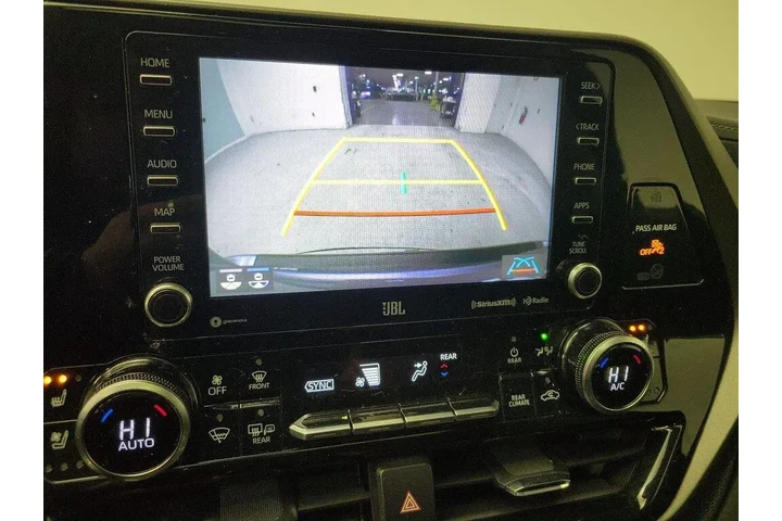 $29998 : Toyota Highlander 2021 AWD L image 7