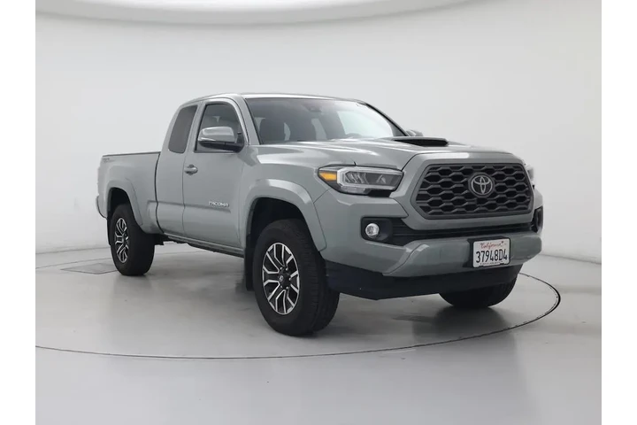 $31998 : Toyota Tacoma 2022 4x2 TRD S image 1