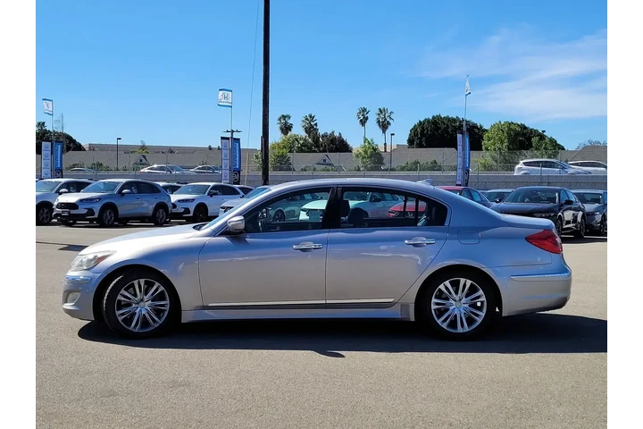 $8998 : Hyundai Genesis 2012 4.6L V8 image 8