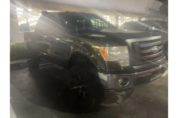 $8000 : Ford F-150 2010 4x2 XLT 4dr image 3