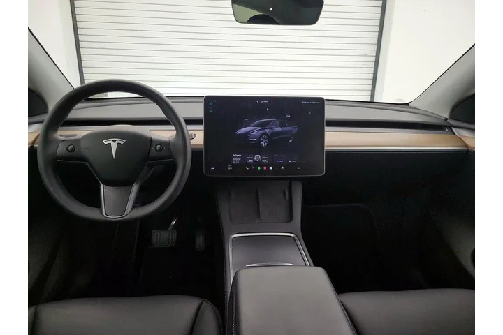 $33998 : Tesla Model Y 2023 4dr Cross image 9
