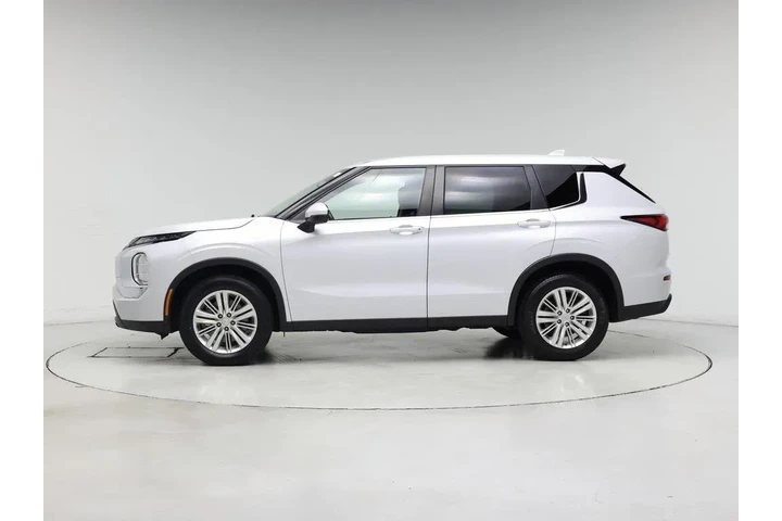 $23998 : Mitsubishi Outlander 2023 ES image 3