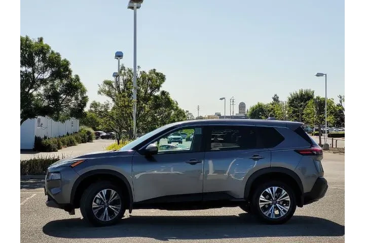 $20900 : Nissan Rogue 2022 SV 4dr Cro image 7