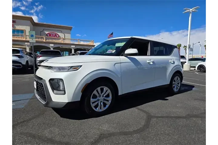 $14450 : Kia Soul 2021 LX 4dr Crossov image 2