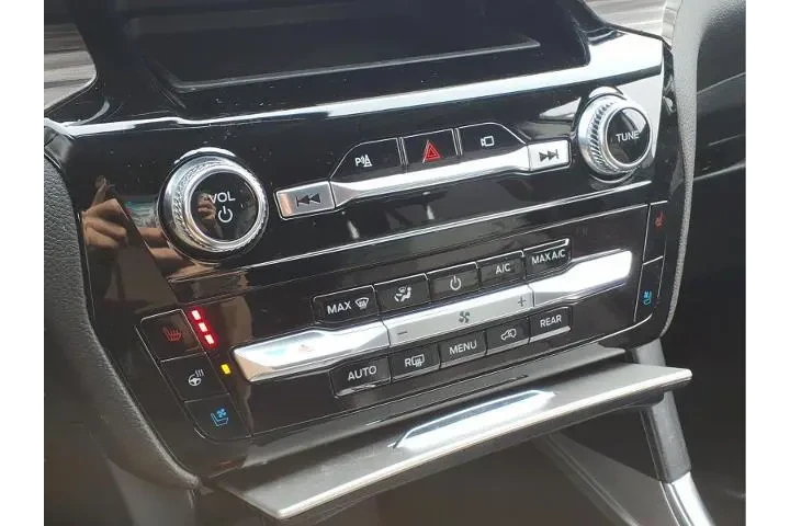 $26987 : Ford Explorer 2021 Limited 4 image 8