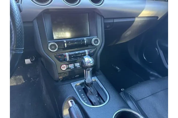 $14869 : Ford Mustang 2018 EcoBoost P image 10