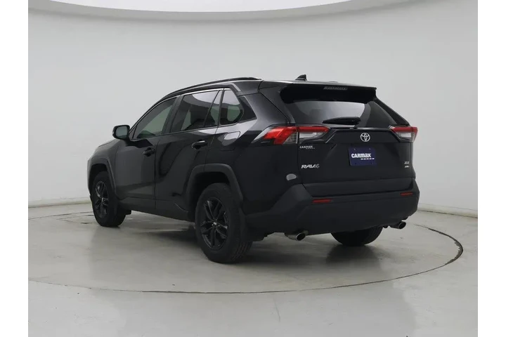 $28998 : Toyota RAV4 2020 AWD XLE 4dr image 2