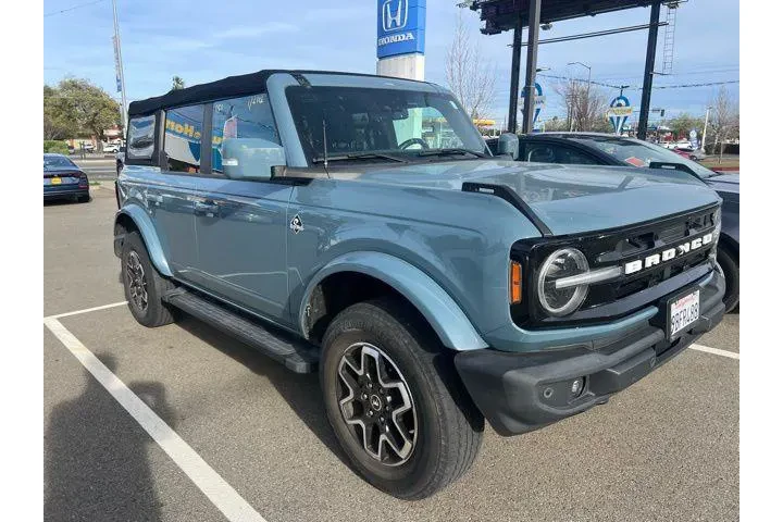 $35988 : Ford Bronco 2022 4x4 Base 4d image 4