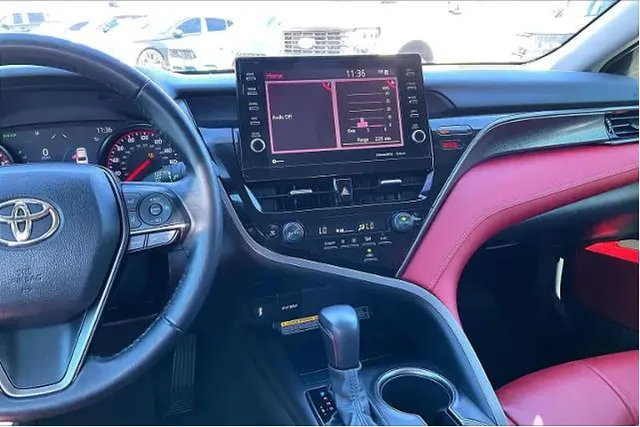 $24817 : Toyota Camry 2021 XSE 4dr Se image 7