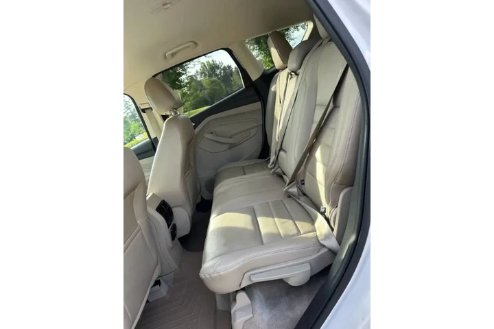$6000 : 2014 Escape Titanium image 4