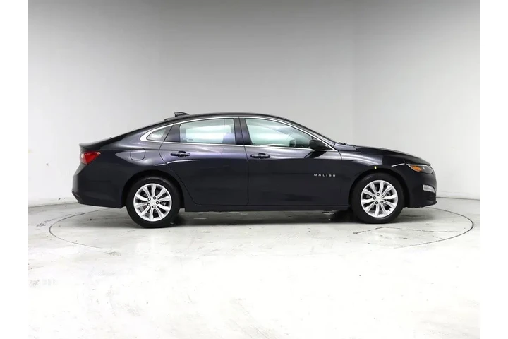 $17998 : Chevrolet Malibu 2023 LT 4dr image 7