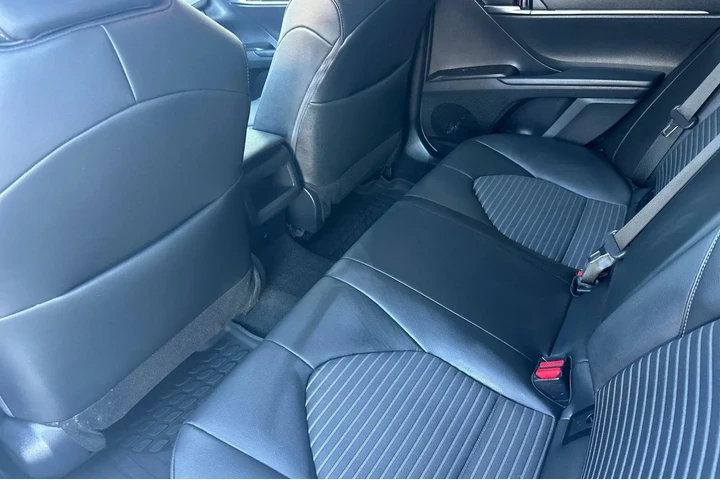 $25800 : Toyota Camry 2024 SE Nightsh image 8