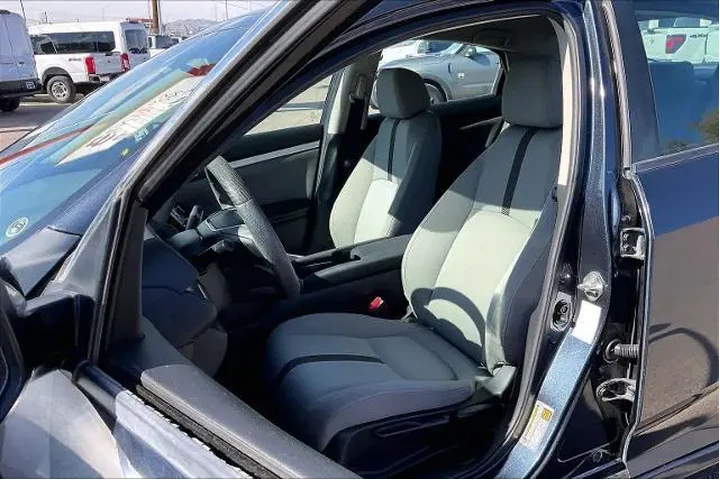 $18813 : Honda Civic 2019 LX 4dr Seda image 7