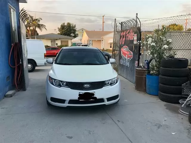 KIA FORTE EX 2010 image 6