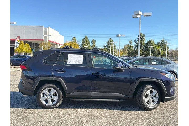 $24138 : Toyota RAV4 2021 XLE 4dr SUV image 3