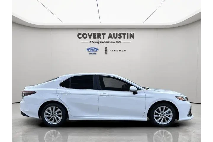 $25304 : Toyota Camry 2024 LE 4dr Sed image 6