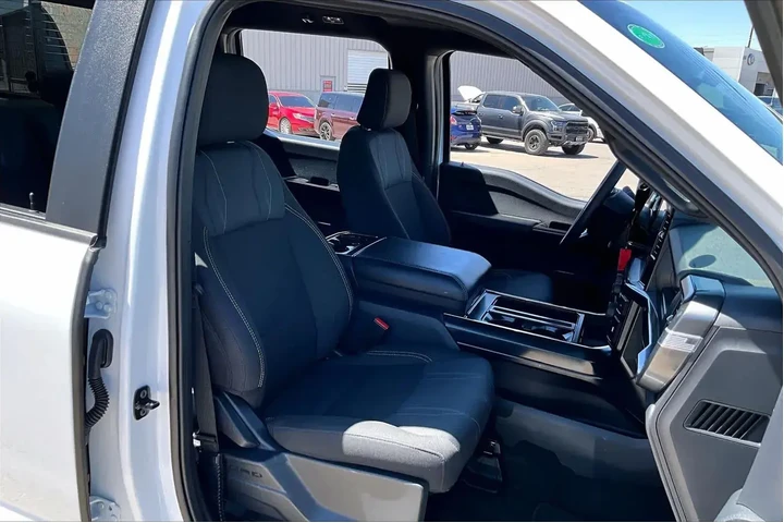 $39700 : Ford F-150 2025 4x2 STX 4dr image 9