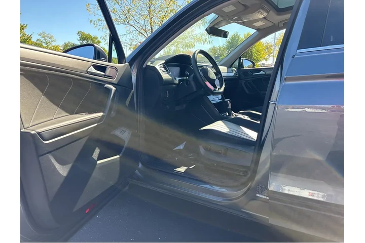 $25000 : 2022 Tiguan SE image 2