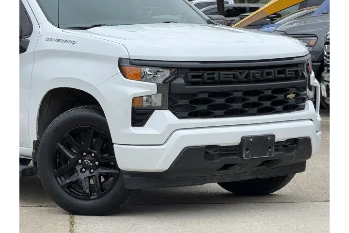 $31778 : Chevrolet Silverado 1500 202 image 2