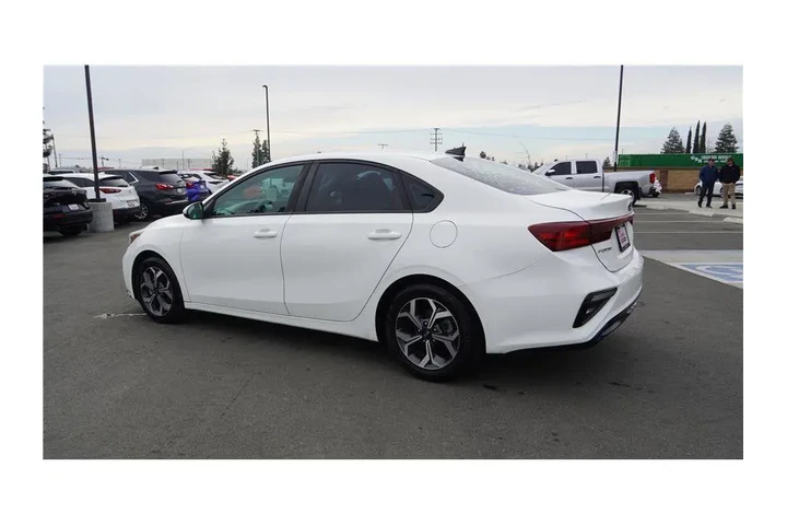 $12984 : 2019 Forte LXS image 8