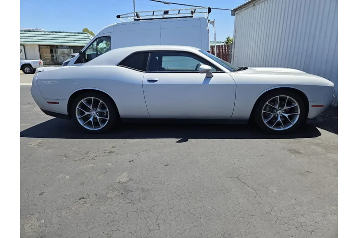 $22950 : Dodge Challenger 2022 GT 2dr image 8