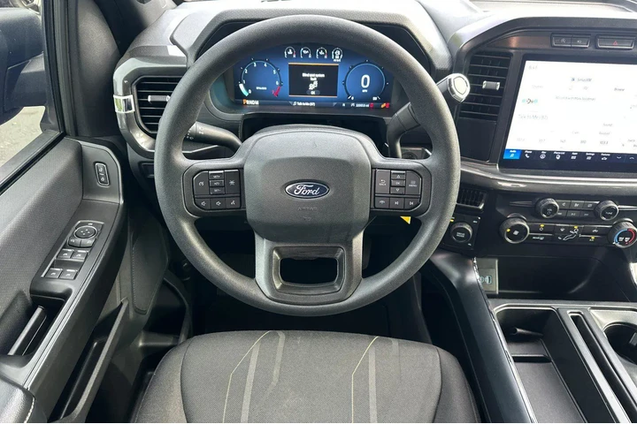 $39994 : Ford F-150 2024 4x4 STX 4dr image 10