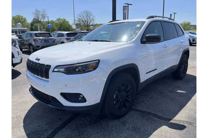 $25688 : Jeep Cherokee 2023 4x4 Altit image 2