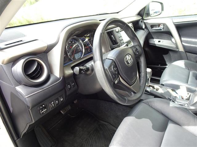 $9900 : 2015 Toyota RAV4 Limited AWD image 6