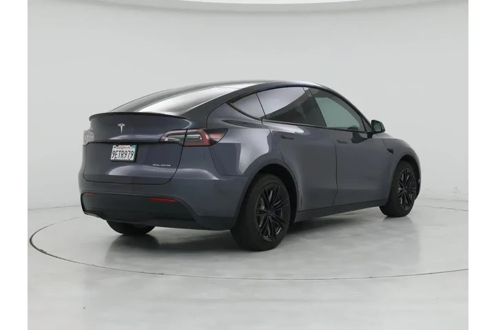$33998 : Tesla Model Y 2023 AWD Long image 8