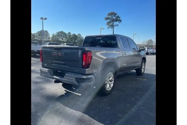 $31999 : GMC Sierra 1500 2019 4x4 SLT image 2