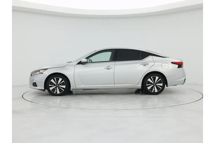 $16998 : Nissan Altima 2020 2.5 SV 4d image 3