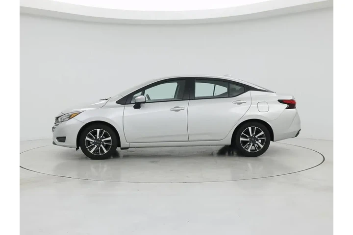 $18998 : Nissan Versa 2025 SV 4dr Sed image 3