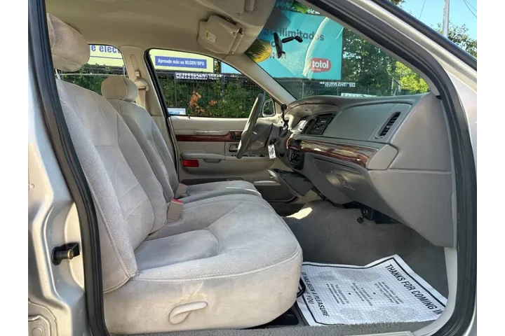 2002 Grand Marquis GS image 9
