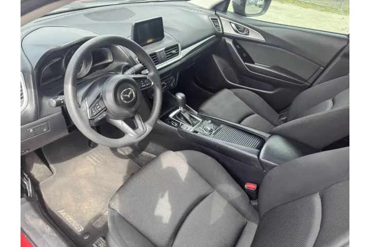 $9797 : 2018 MAZDA3 Sport image 9
