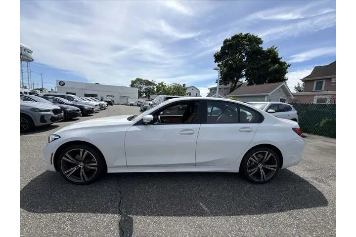 $37943 : BMW 3 Series 2023 AWD 330i x image 4