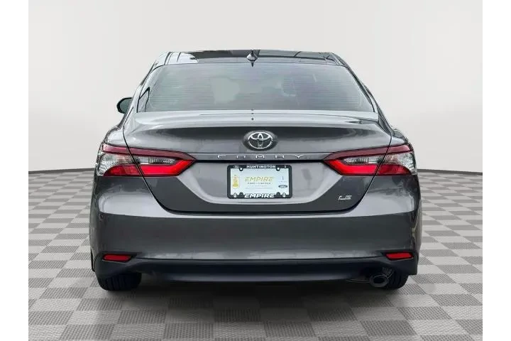 $18867 : Toyota Camry 2022 LE 4dr Sed image 6