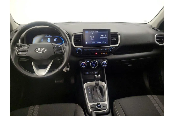 $19998 : Hyundai VENUE 2023 SEL 4dr C image 9