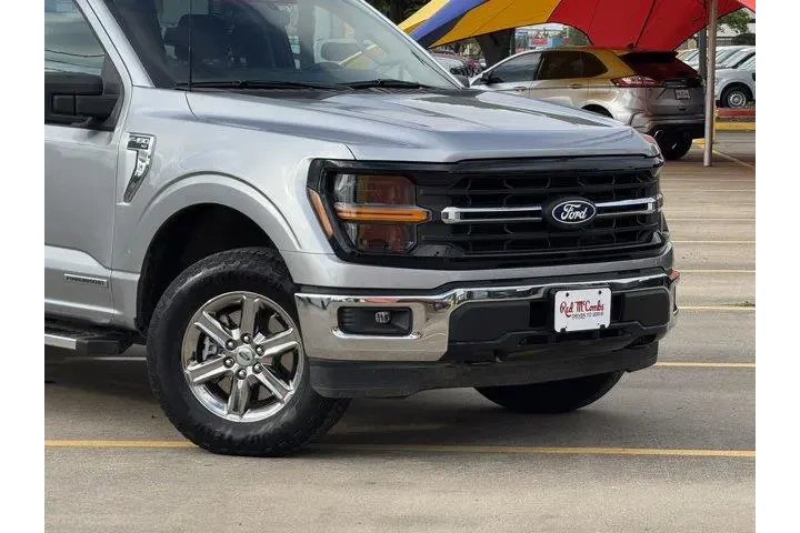 $38693 : Ford F-150 2024 4x4 XLT 4dr image 2