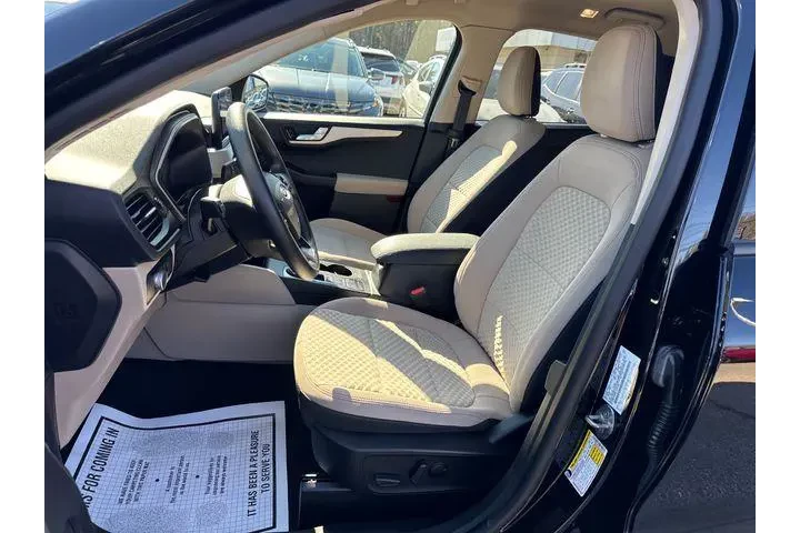 $17990 : Ford Escape 2020 AWD SE 4dr image 7