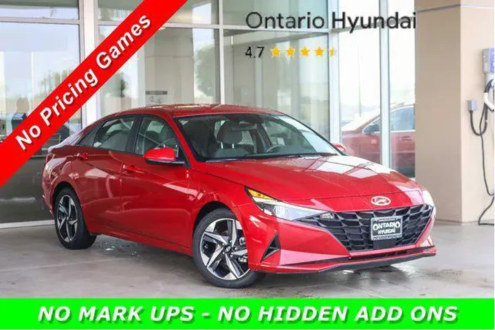 $19822 : Hyundai ELANTRA 2023 SEL 4dr image 2